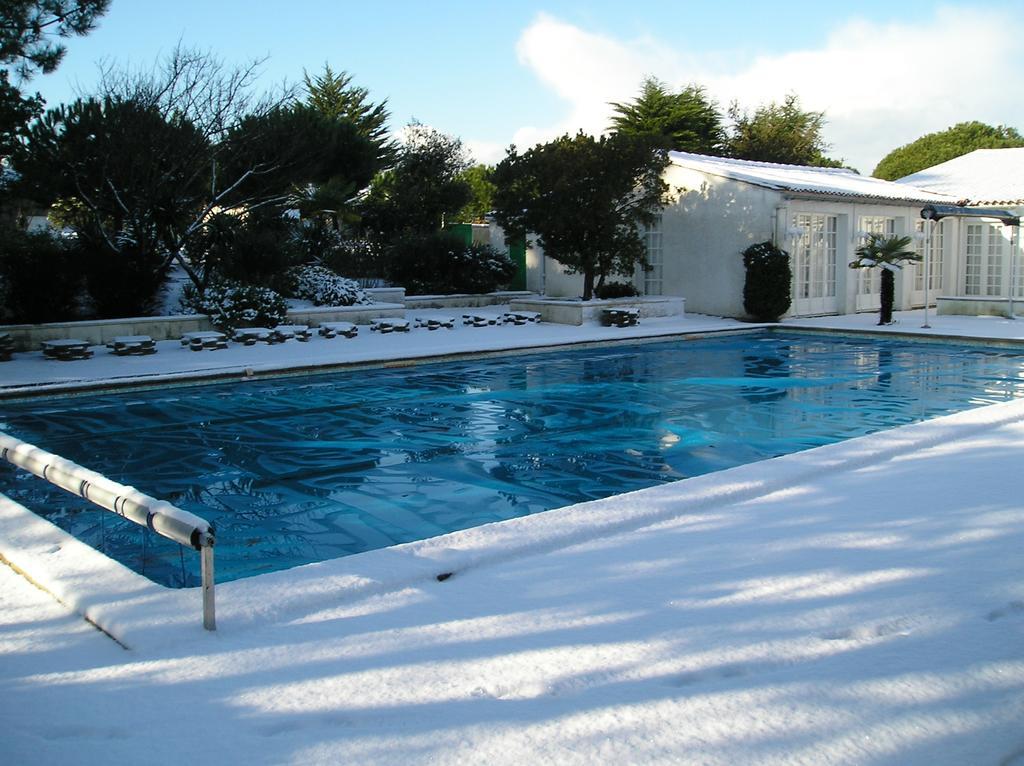 Hotel Les Gollandieres Le Bois-Plage-en-Re Exterior photo