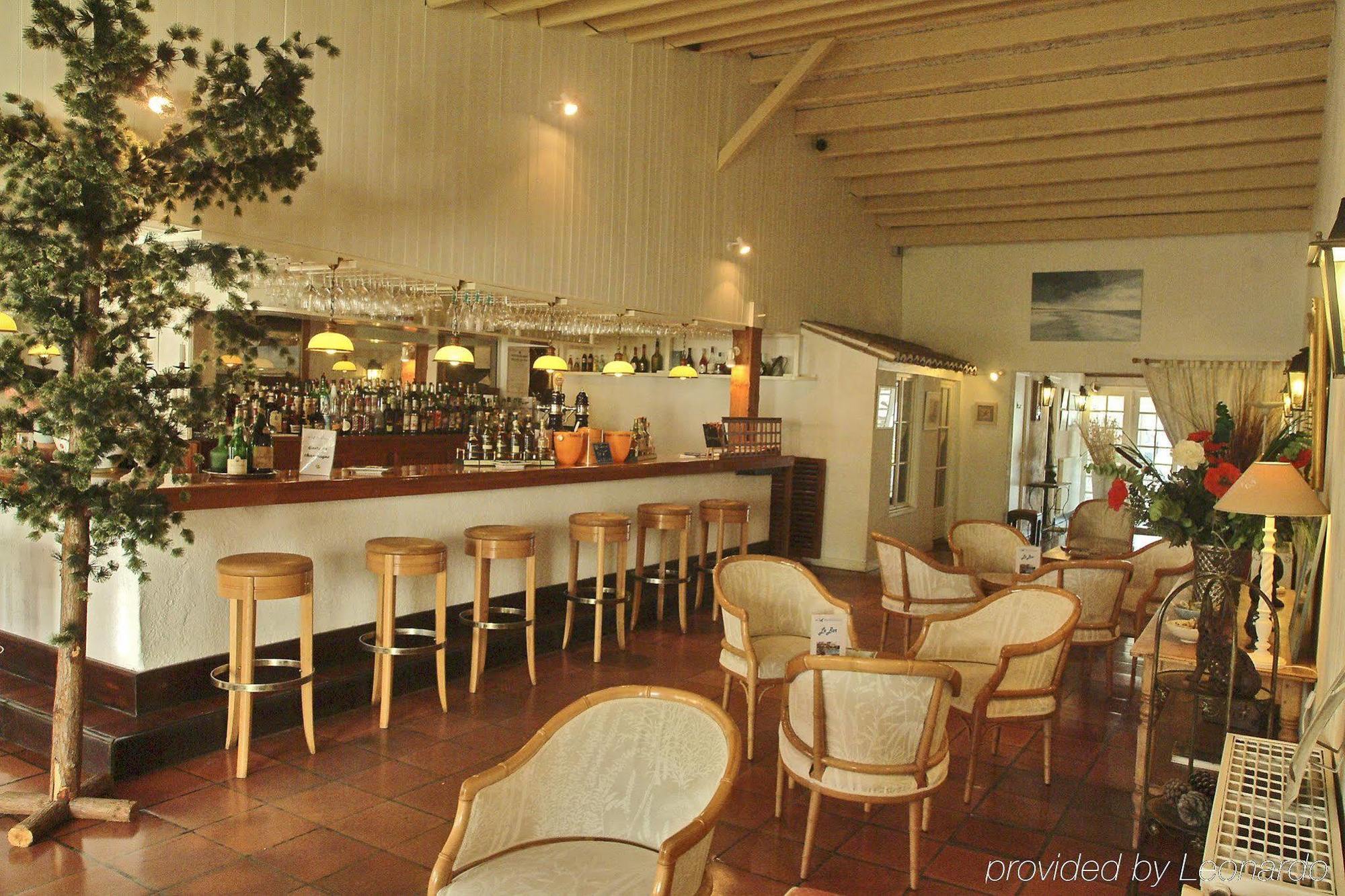 Hotel Les Gollandieres Le Bois-Plage-en-Re Restaurant photo