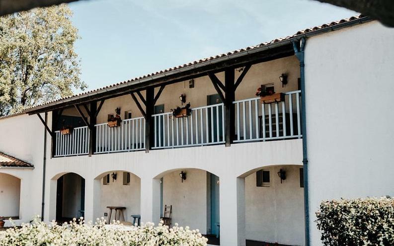 Hotel Les Gollandieres Le Bois-Plage-en-Re Exterior photo