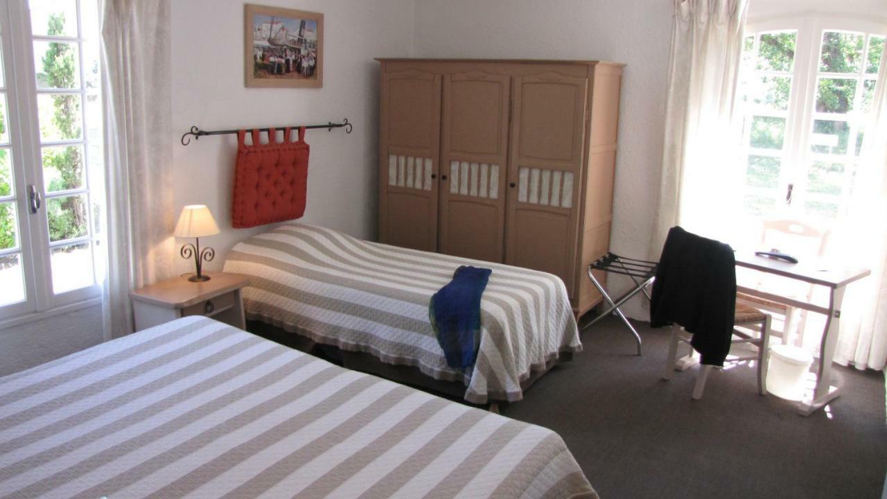 Hotel Les Gollandieres Le Bois-Plage-en-Re Exterior photo